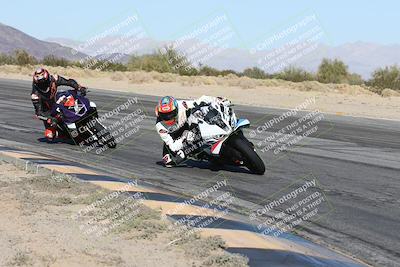 media/Dec-01-2025-Moto Forza (Mon) [[2daa91e15f]]/1-Advanced Group/Session 4 (Turn 10 Inside)/